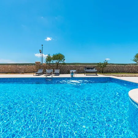Villa Elischeba